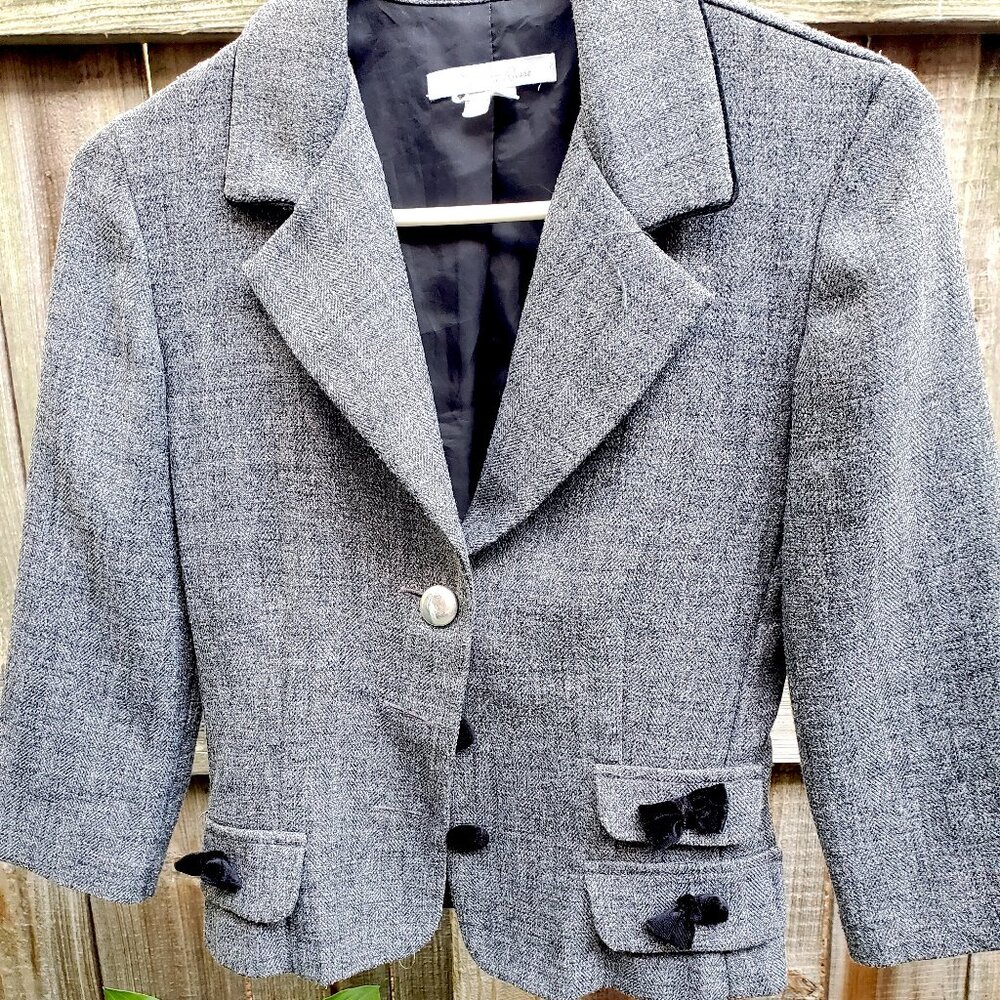 3/4 sleeve blazer with velvet bows